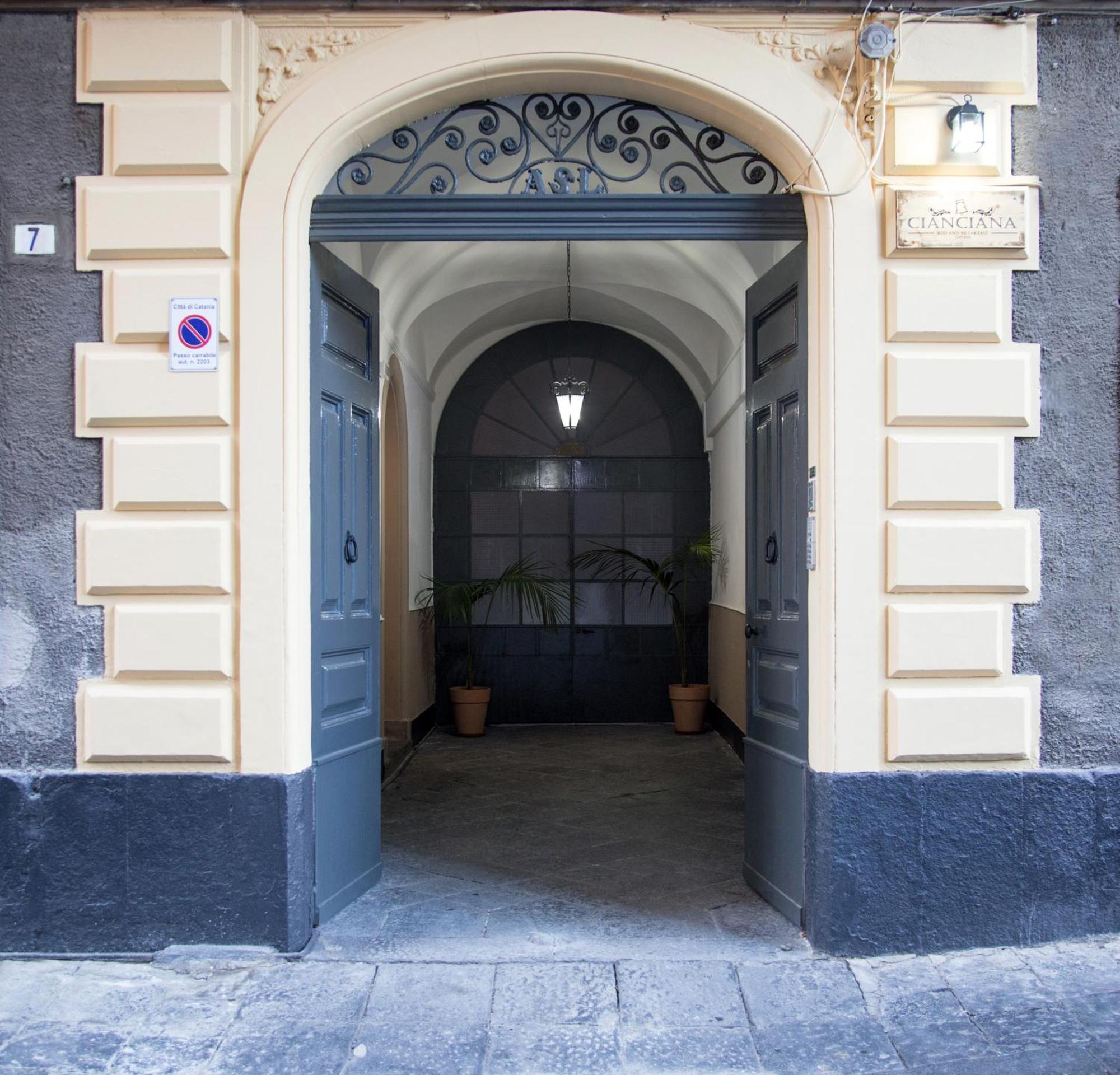 Bed and Breakfast Cianciana Katania Zewnętrze zdjęcie